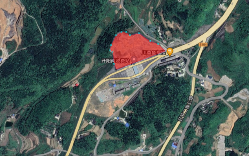 開陽南收費(fèi)站旁地塊