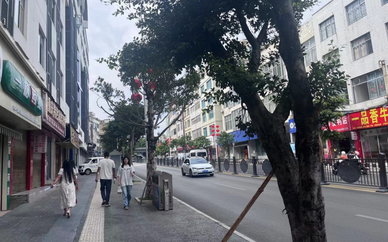 湖南街8-1號(hào)門(mén)面