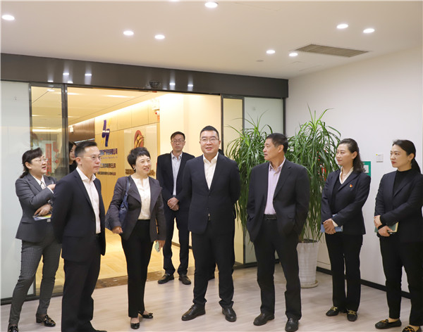 2023-5-11 西南聯(lián)交所、四川國興商務(wù)信息服務(wù)有限公司與貴州陽光產(chǎn)權(quán)交易所開展交流座談4.jpg