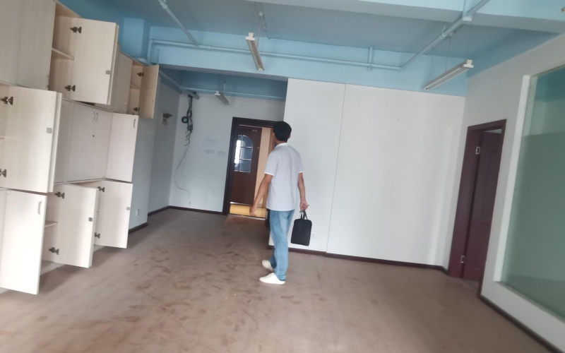 （降價(jià)）雄駿國(guó)際1單元三項(xiàng)資產(chǎn)轉(zhuǎn)讓（持有方：貴州省機(jī)關(guān)事務(wù)管理局國(guó)有資產(chǎn)管理服務(wù)中心）(二次掛牌)